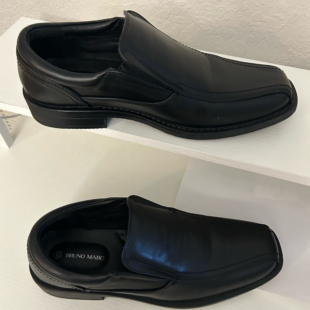 Bruno Marc Men's Classic Black Slip-On Loafers